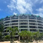 Apartamento Remodelado Con Balcon Y Cerca A Playas